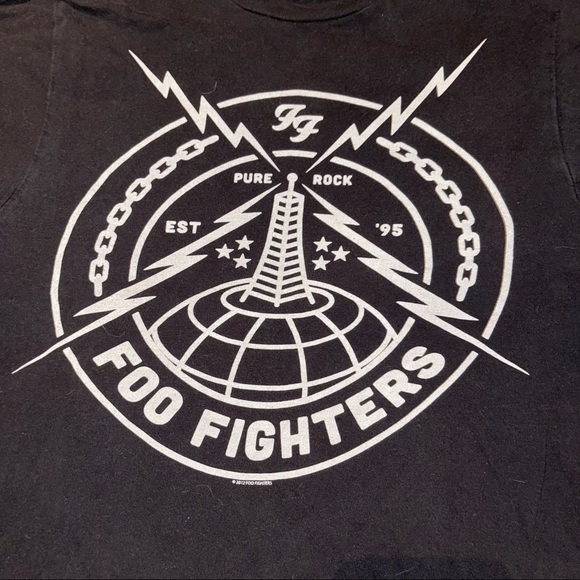 Hot Topic Tops - Foo Fighters band t-shirt